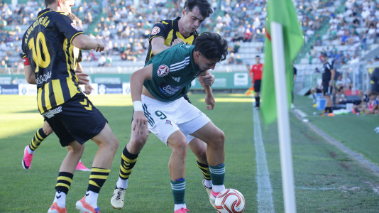 partido de fútbol entre el Racing y el Barakaldo