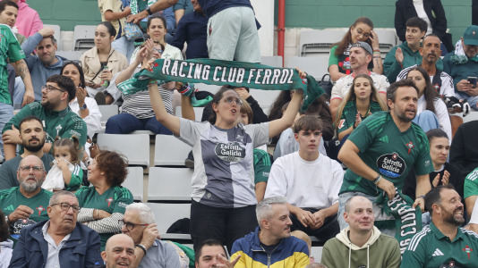 Partido entre el Racing Club Ferrol y el Pontevedra CF
