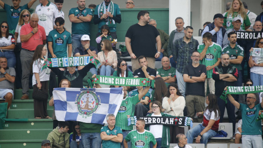 Partido entre el Racing Club Ferrol y el Pontevedra CF