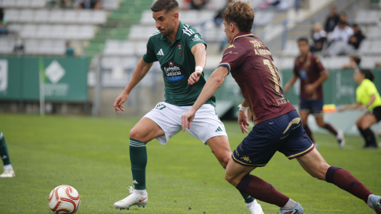 Partido entre el Racing Club Ferrol y el Pontevedra CF
