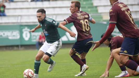 Partido entre el Racing Club Ferrol y el Pontevedra CF