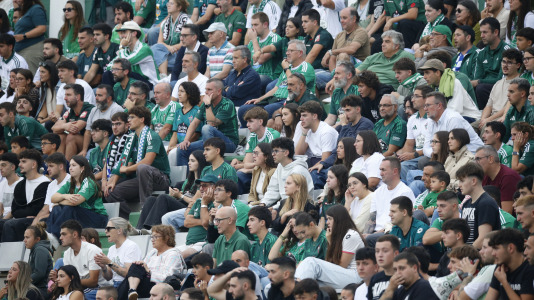 Partido entre el Racing Club Ferrol y el Pontevedra CF