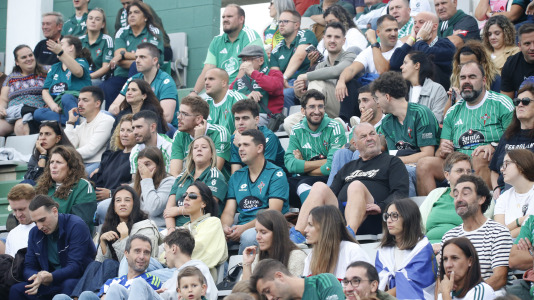 Partido entre el Racing Club Ferrol y el Pontevedra CF