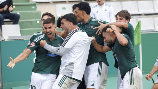 Partido entre el Racing Club Ferrol y el Pontevedra CF