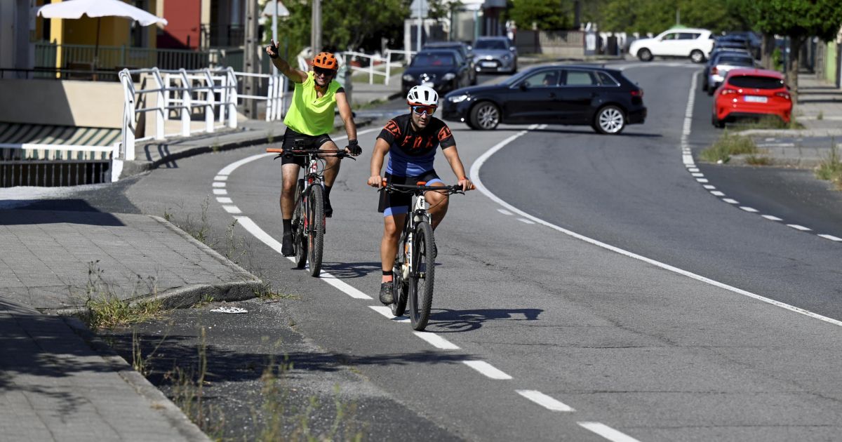 Bicicletas eléctricas, de montaña, urbanas... Así pedalean en Ferrolterra